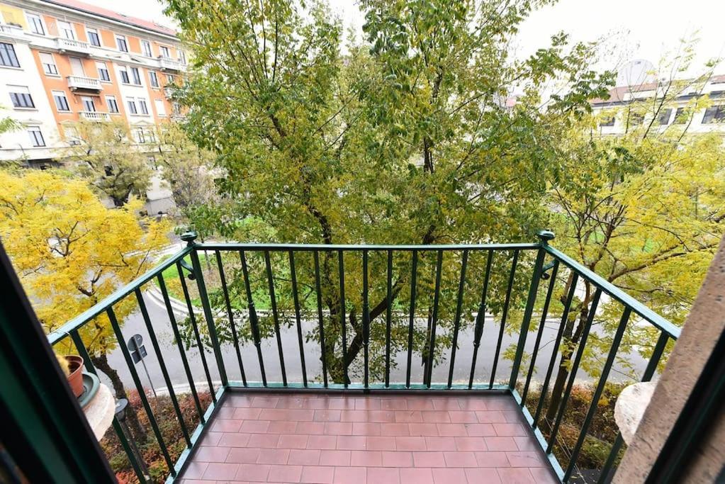 Caseospitali - Angolo Bernini Trilocale Luminoso Apartment Milan Luaran gambar